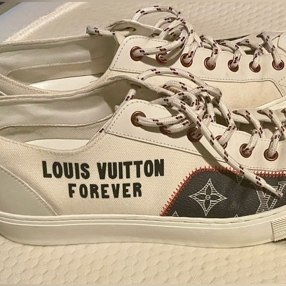LOUIS VUITTON
TATTOO SNEAKER LV FOREVER SNEAKERS -SZ 8.5 Men - Picture 2 of 4